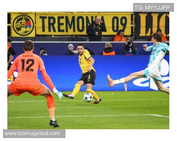 科隆主场迎战弗莱堡双方争夺德甲积分榜重要位置 科隆主场迎战弗莱堡双方争夺德甲积分榜重要位置