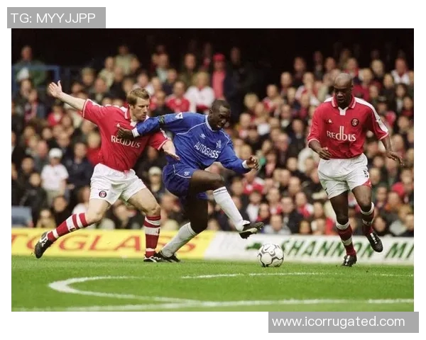 莱斯特城与斯旺西激战正酣谁能在英超赛场笑到最后