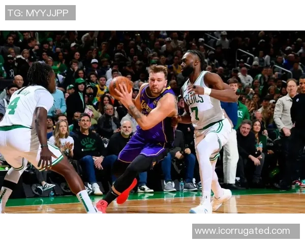 2010年湖人对决篮网的精彩瞬间与赛季回顾分析